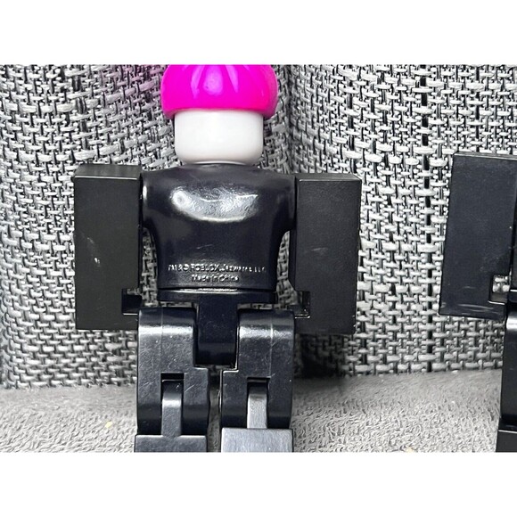 Roblox Series 2 Boy Girl Guest Action Figure White Head R Hat Cap Toy Lot - Picture 5 of 9